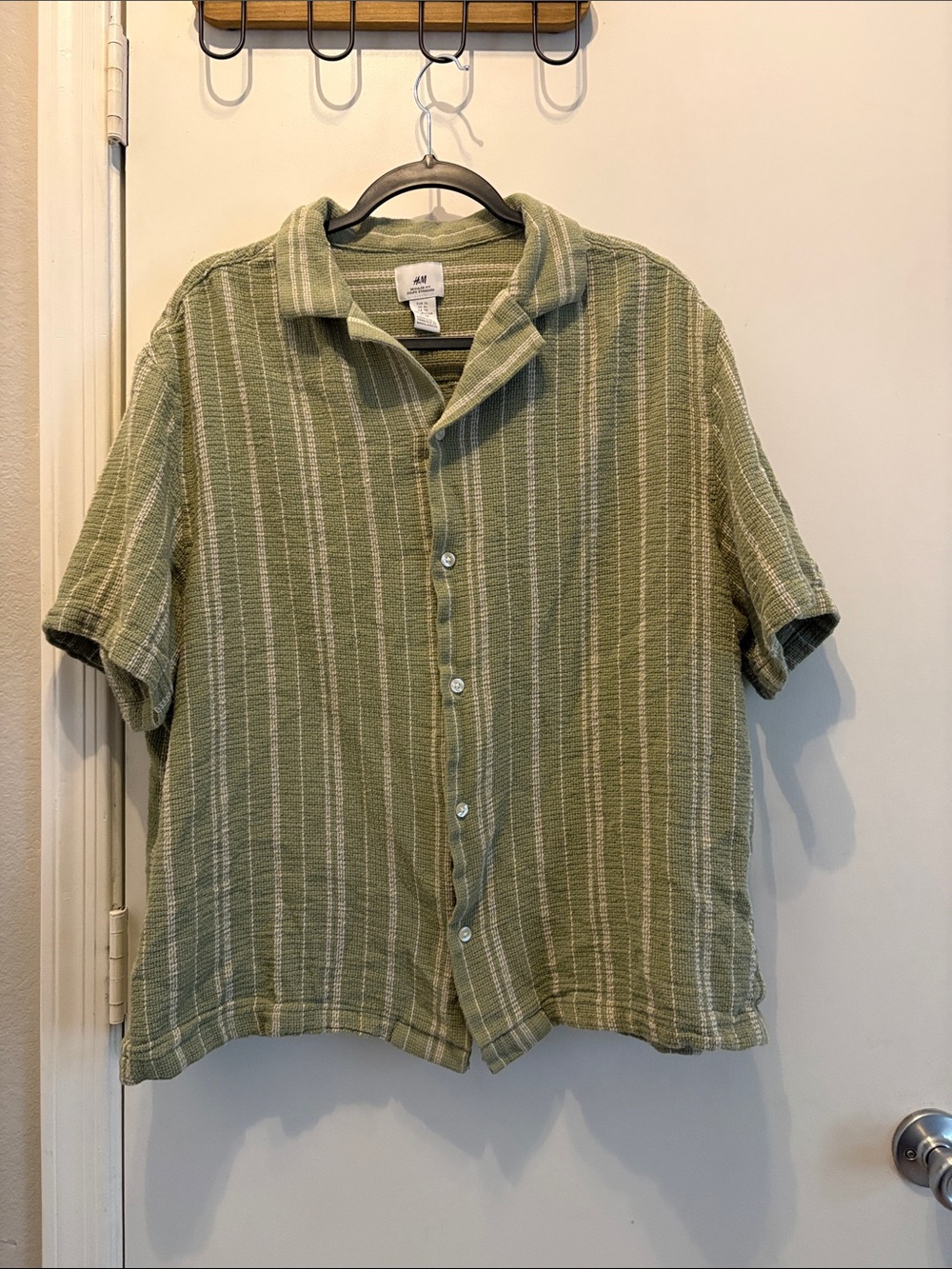 H&M Men’s Olive Green Striped Short-Sleeve Button-Down Shirt Size XL